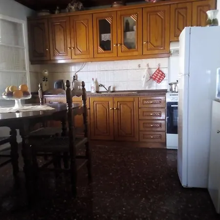 Georgia's * Agia Kiriaki (Magnesia)