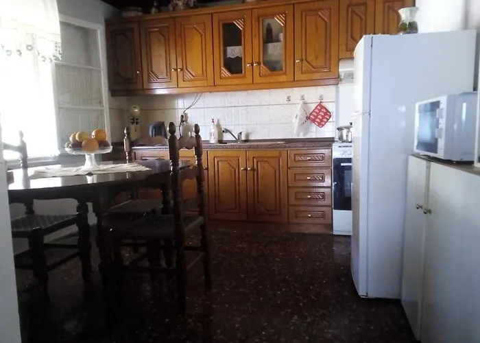 Georgia's * Agia Kiriaki (Magnesia)